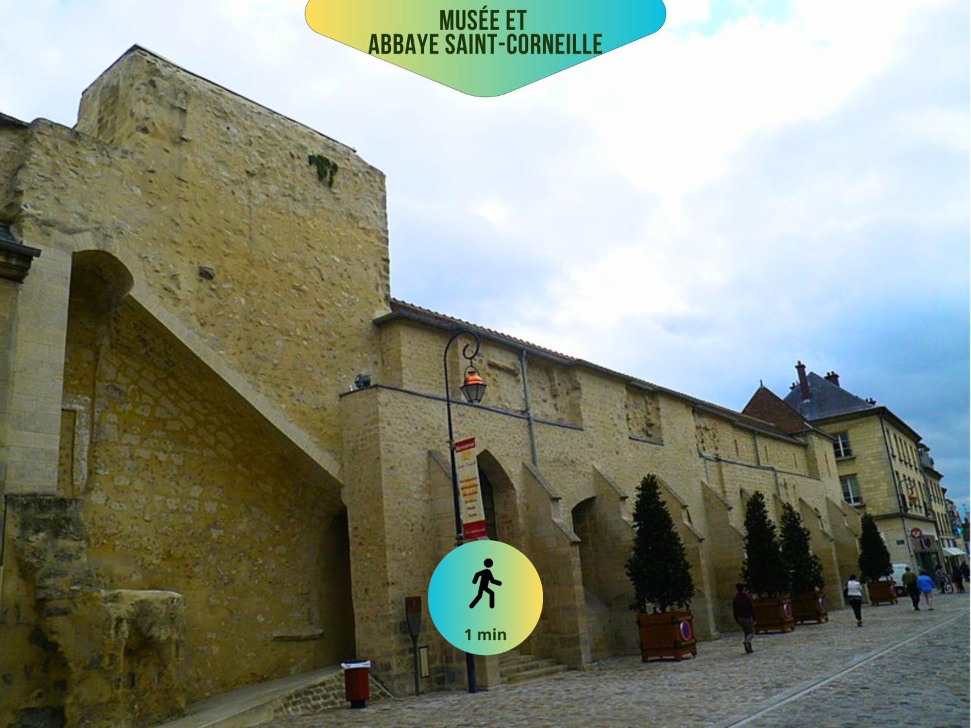 Le Corneille - Ideal Pros & Couples - Centre Historique - Chateau 5Min - Gare 10Min - Au Calme - Fibre Compiègne Extérieur photo